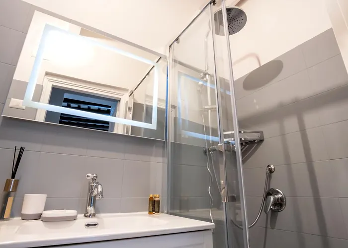 Elegantis Trevi - Just 50m From Trevi Fountain